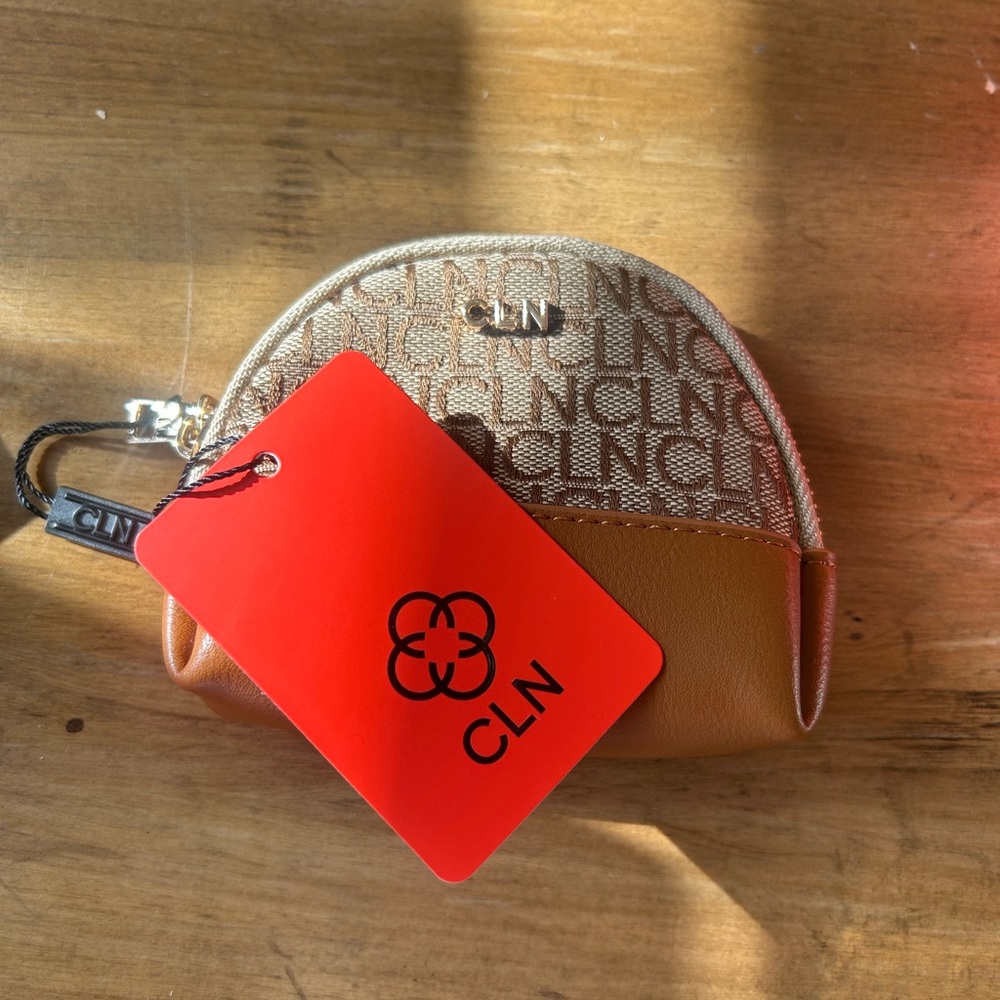 CLN White Pouch in Red Box